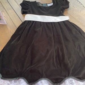 Size 8 girls dress.